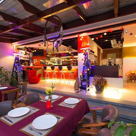 Patong Buri Hotel Екстер'єр фото