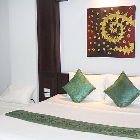Patong Buri Hotel Екстер'єр фото