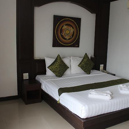 Patong Buri Hotel Екстер'єр фото