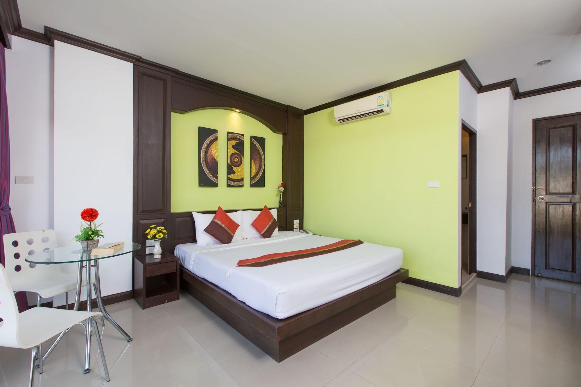 Patong Buri Hotel Екстер'єр фото