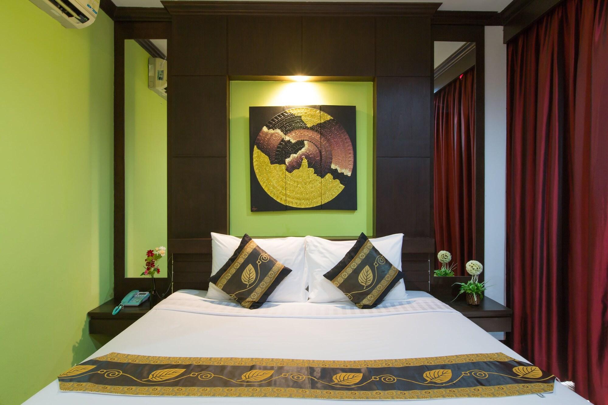 Patong Buri Hotel Екстер'єр фото