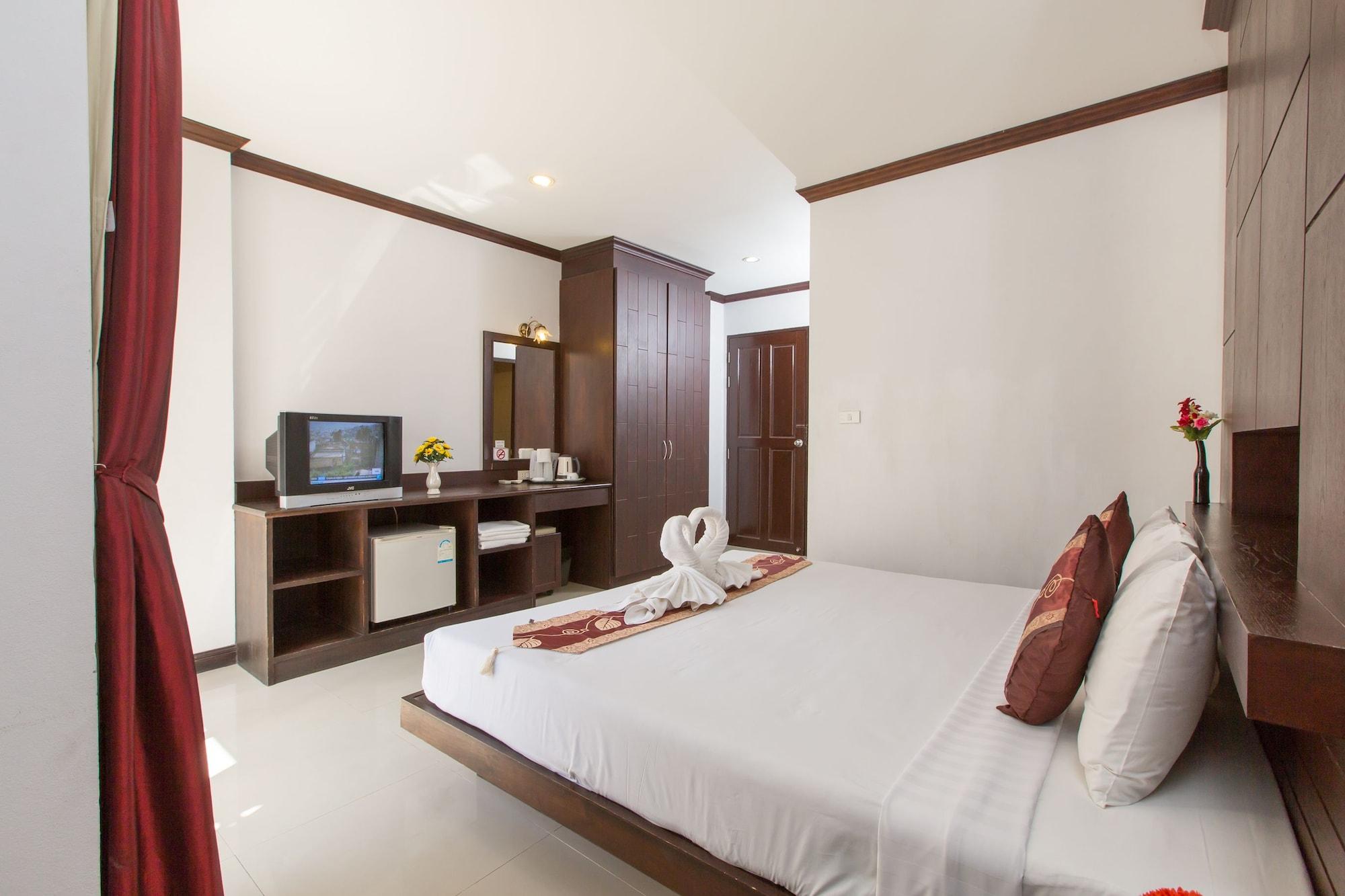 Patong Buri Hotel Екстер'єр фото