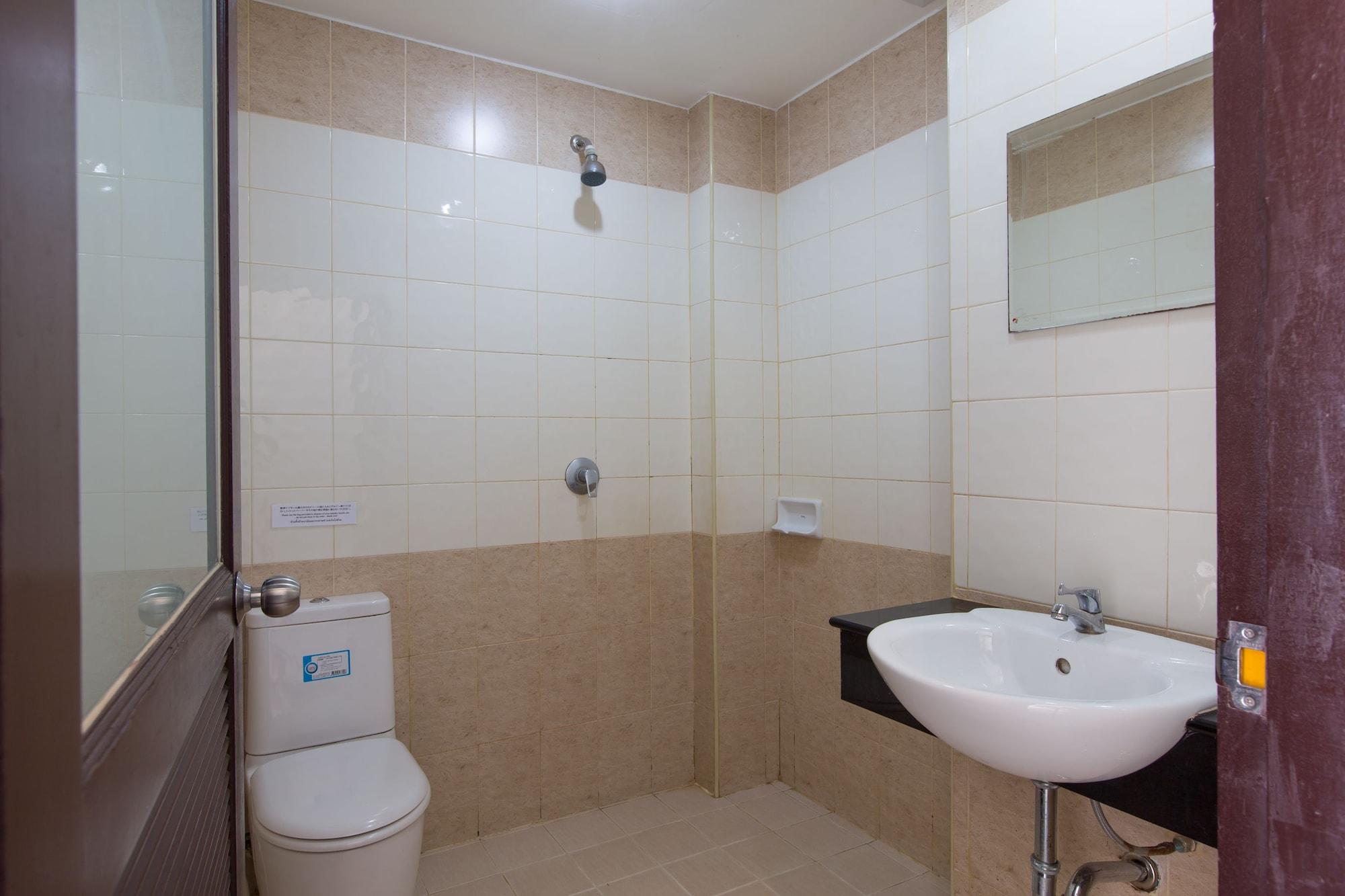 Patong Buri Hotel Екстер'єр фото